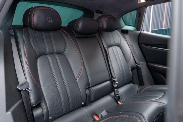 Vehicle Image 14