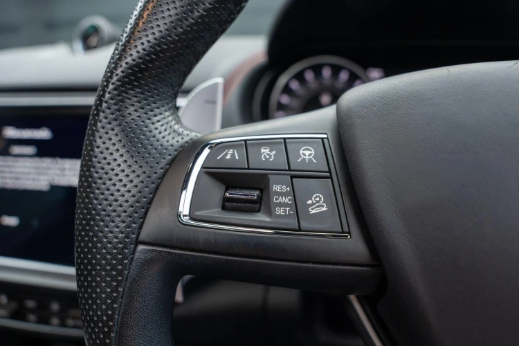 Vehicle Image 22