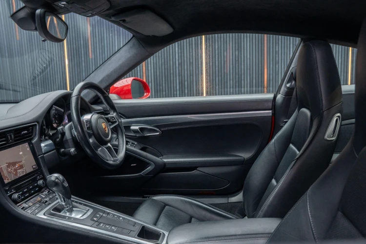 Vehicle Image 33