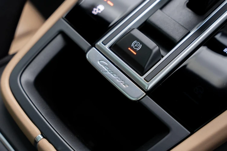 Vehicle Image 36