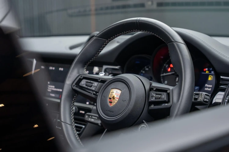 Vehicle Image 40