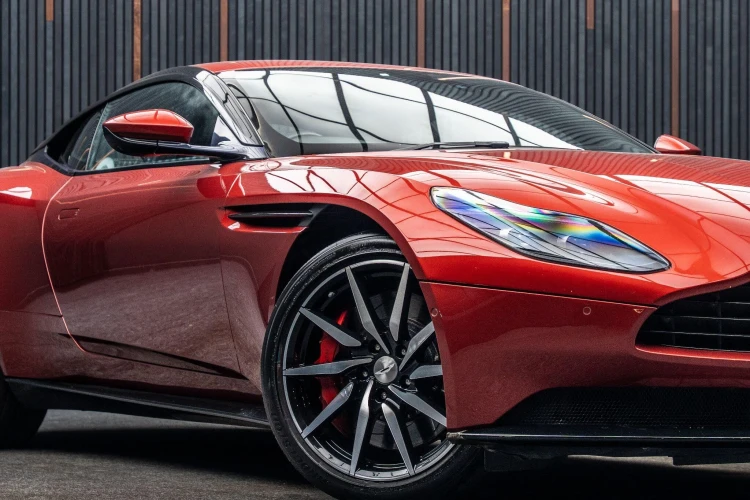 Vehicle Image 7