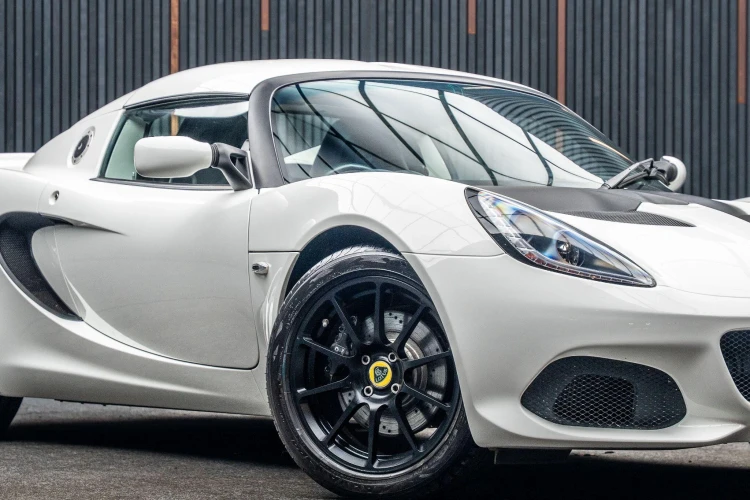 Vehicle Image 7