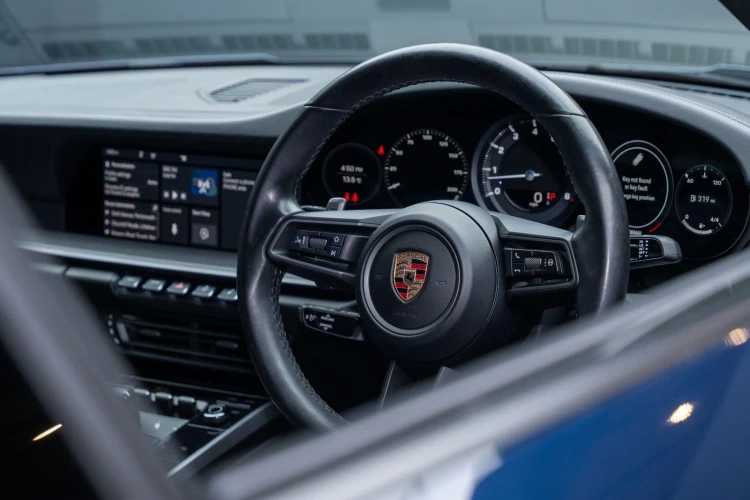 Vehicle Image 30