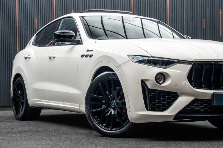 Vehicle Image 7