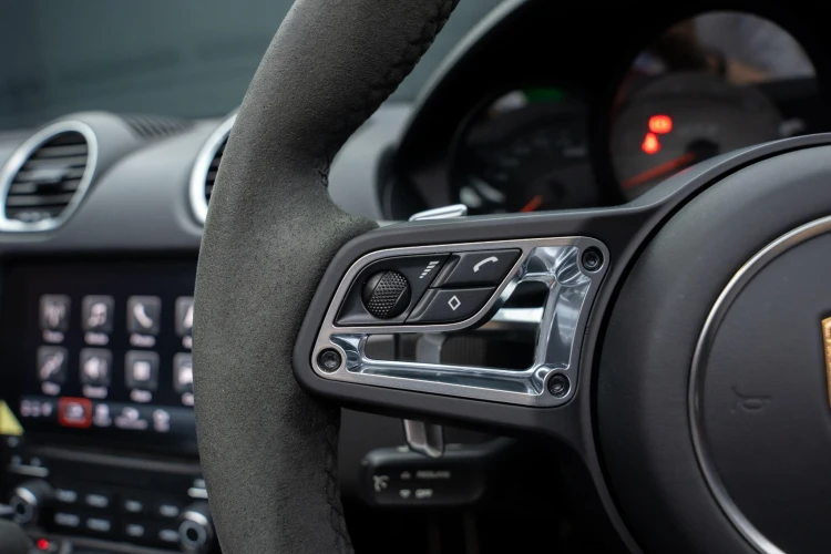 Vehicle Image 18