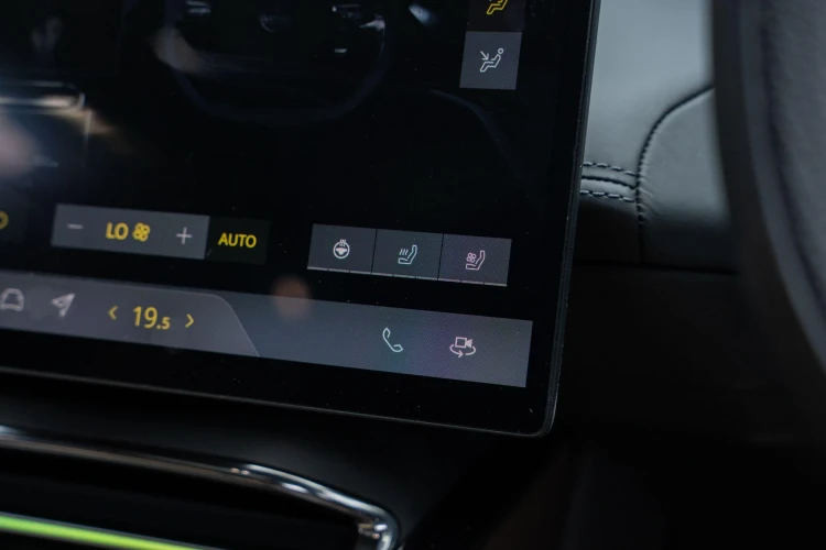 Vehicle Image 41