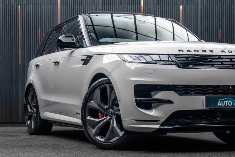 Vehicle Image 7