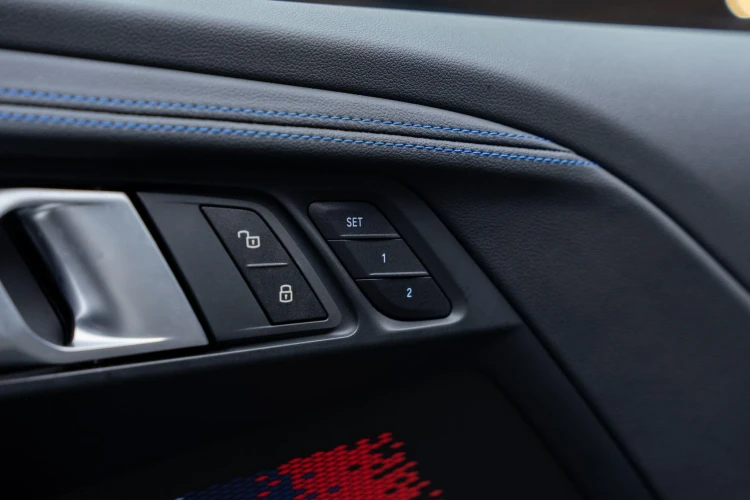 Vehicle Image 40