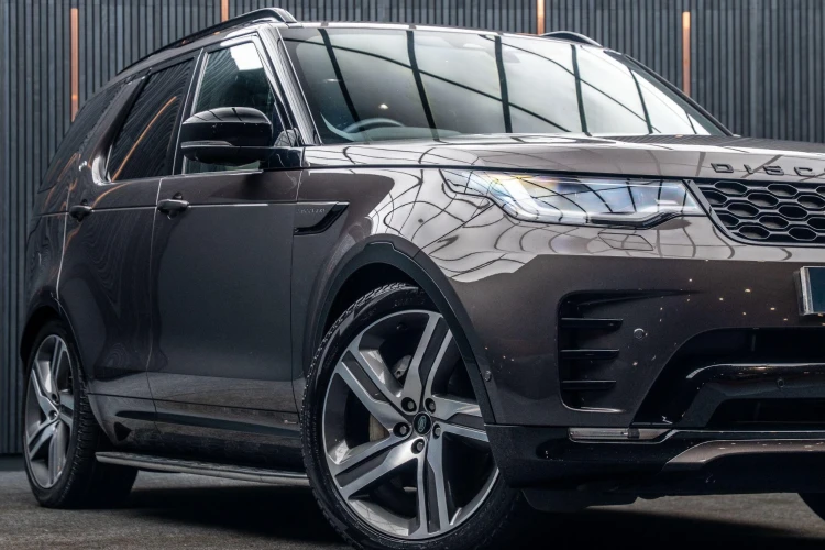 Vehicle Image 7
