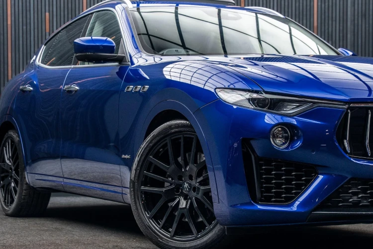 Vehicle Image 7