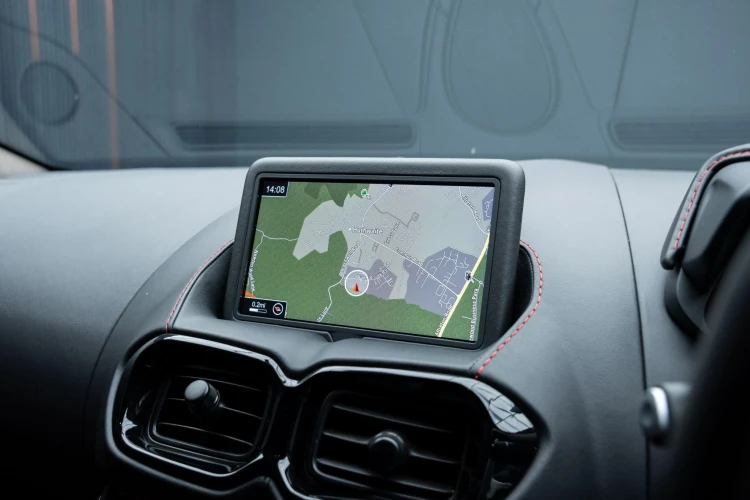 Vehicle Image 8