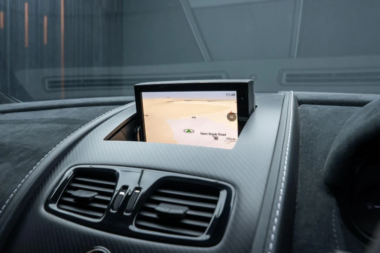 Vehicle Image 10