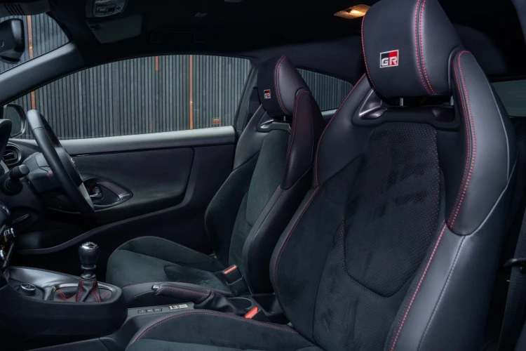 Vehicle Image 36