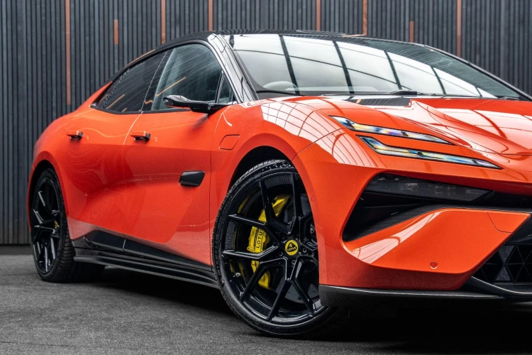 Vehicle Image 7