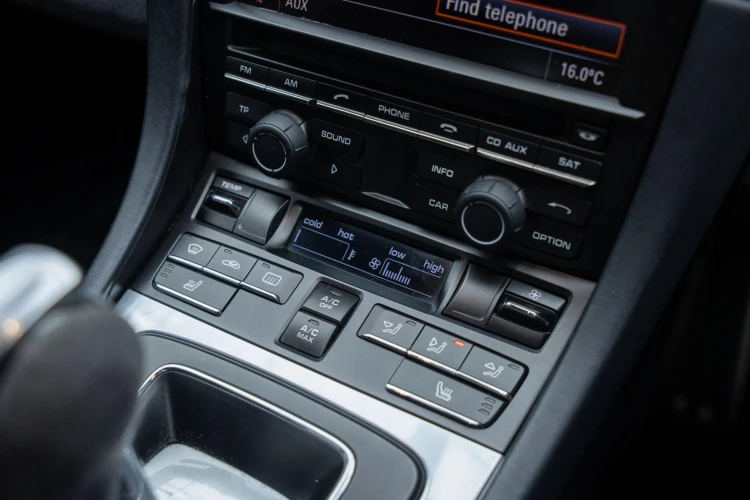 Vehicle Image 18