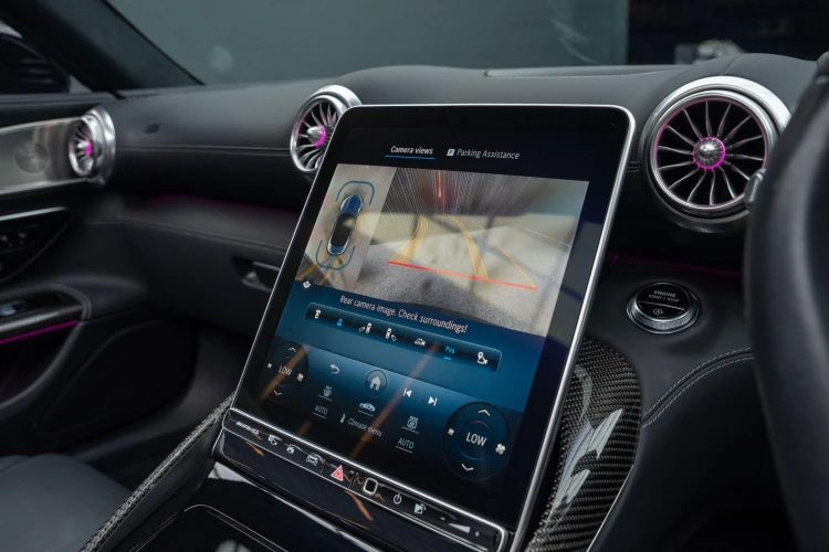 Vehicle Image 6