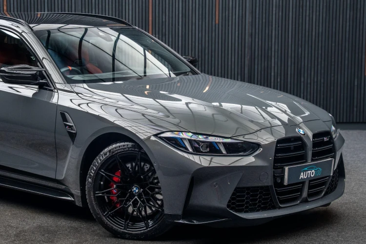 Vehicle Image 9