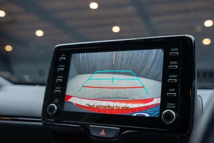 Vehicle Image 6
