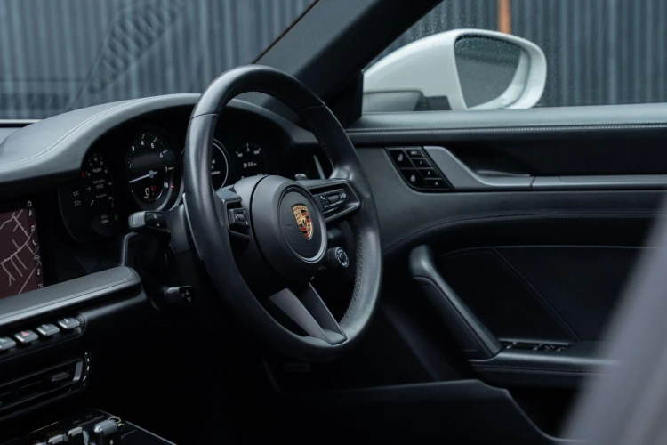 Vehicle Image 40