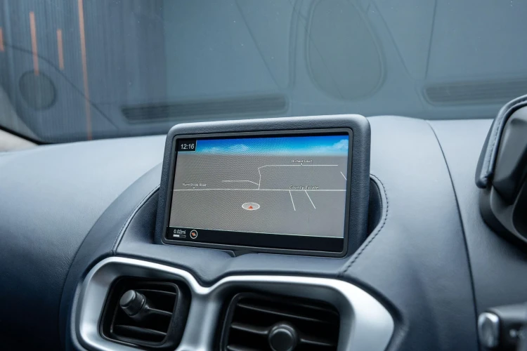 Vehicle Image 8