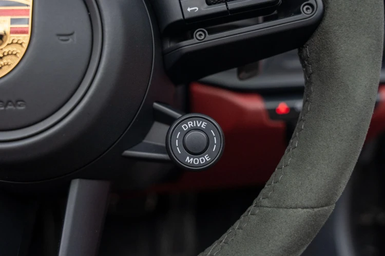Vehicle Image 22