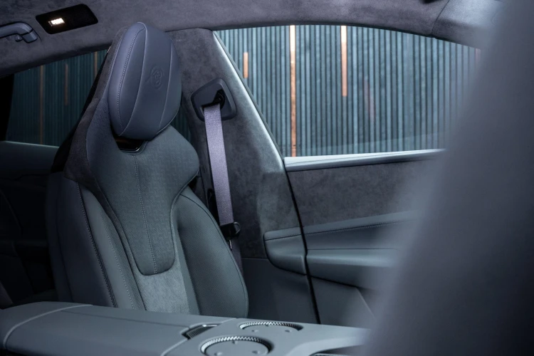 Vehicle Image 39
