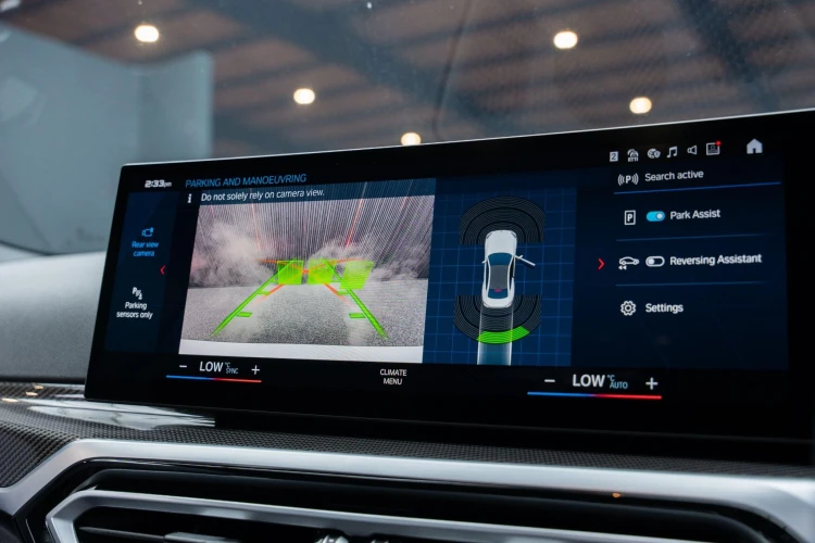 Vehicle Image 8