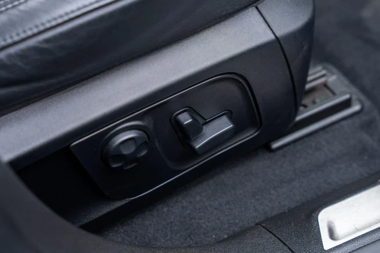 Vehicle Image 46