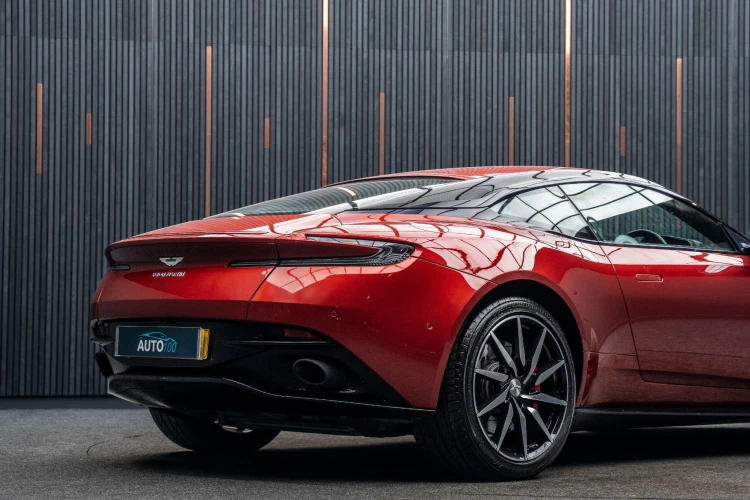 Vehicle Image 21