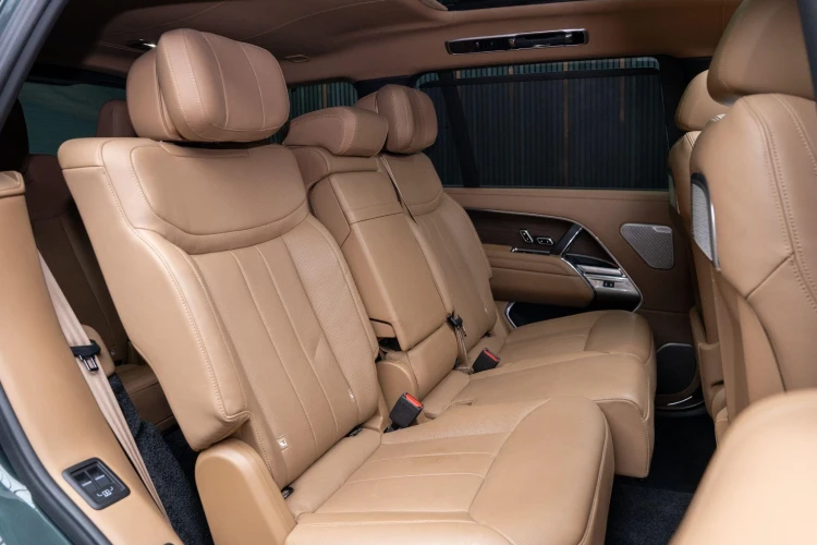 Vehicle Image 14