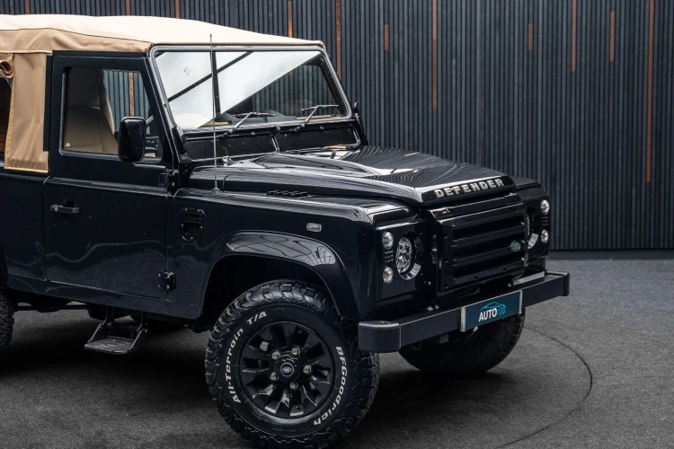 Vehicle Image 9