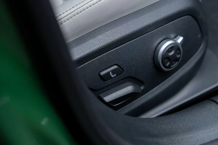 Vehicle Image 41