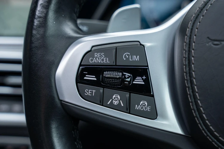 Vehicle Image 37