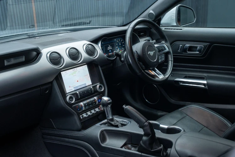 Vehicle Image 36