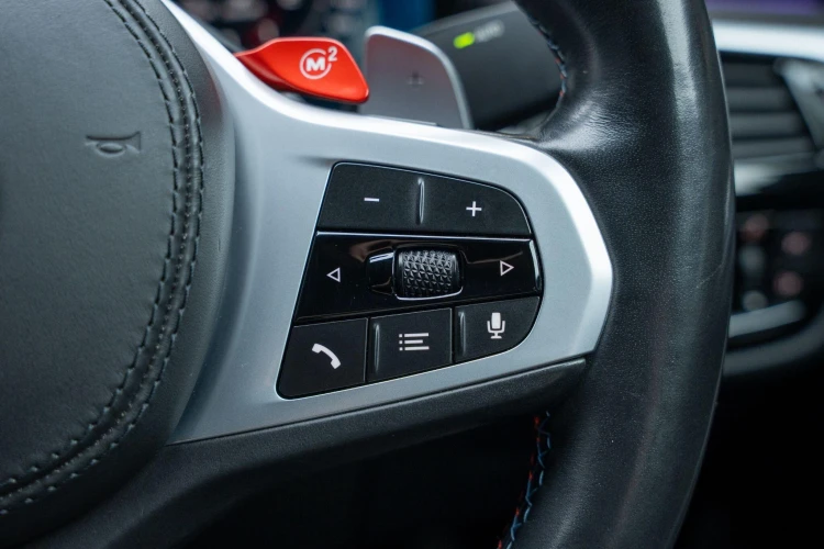 Vehicle Image 38
