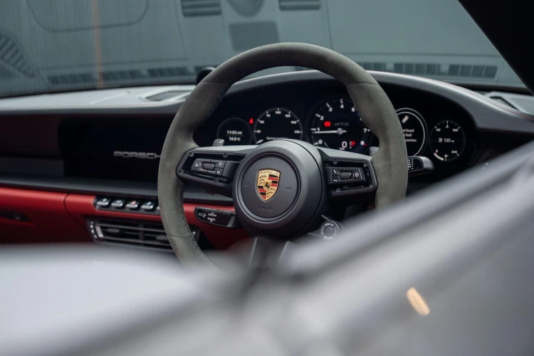Vehicle Image 37
