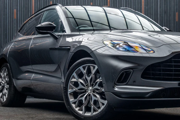 Vehicle Image 7