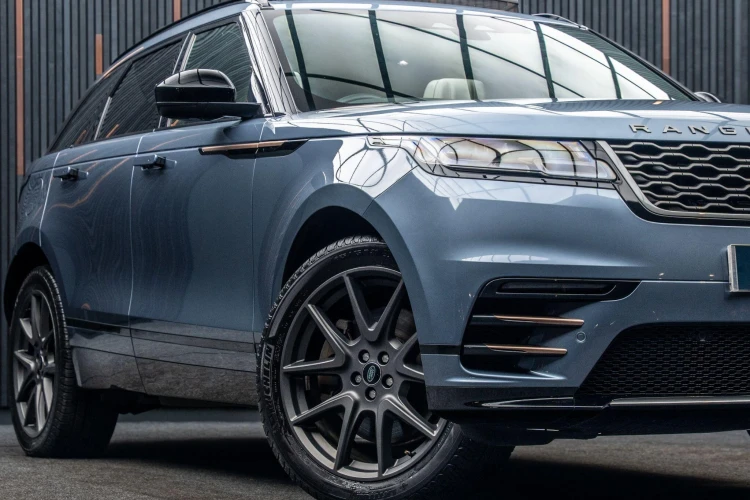 Vehicle Image 7