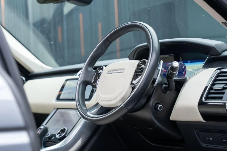 Vehicle Image 20