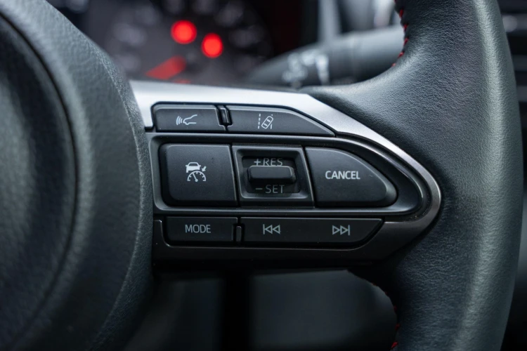 Vehicle Image 30