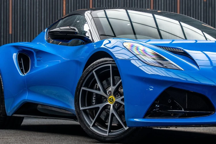 Vehicle Image 7