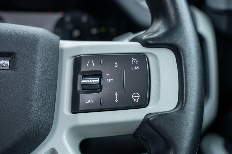Vehicle Image 30
