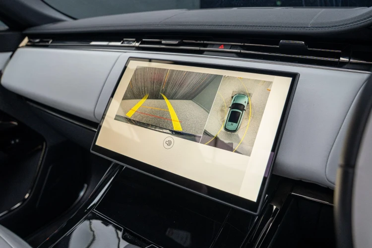 Vehicle Image 8