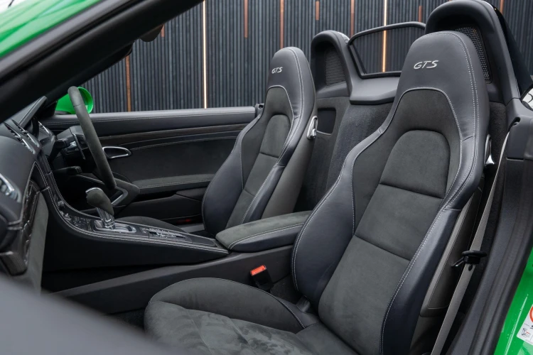 Vehicle Image 37