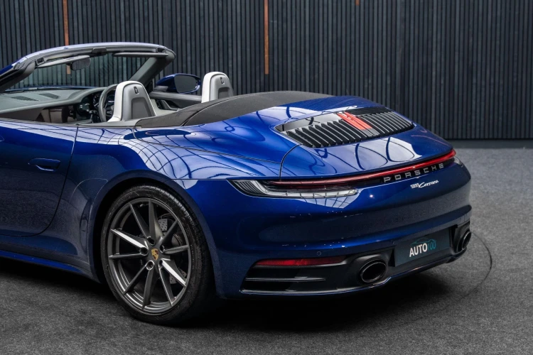 Vehicle Image 21