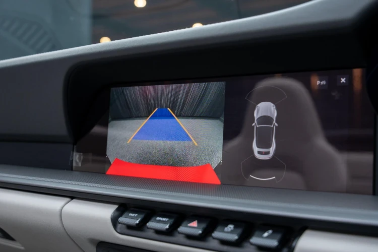 Vehicle Image 8