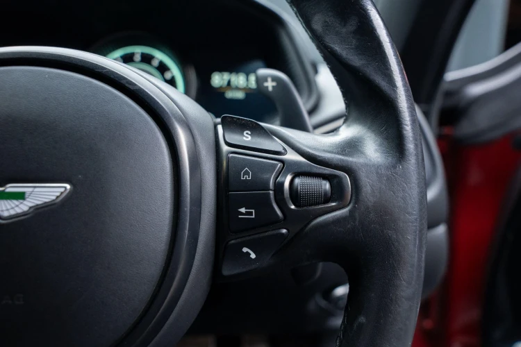 Vehicle Image 18