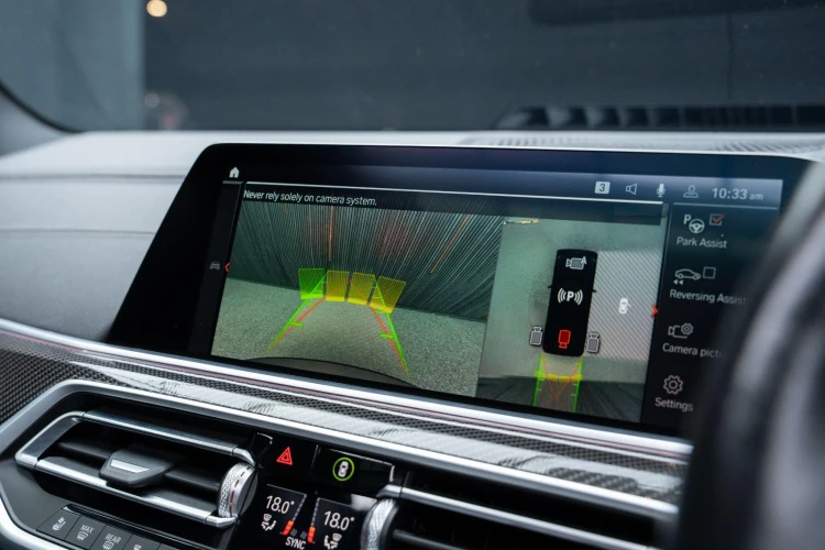 Vehicle Image 8