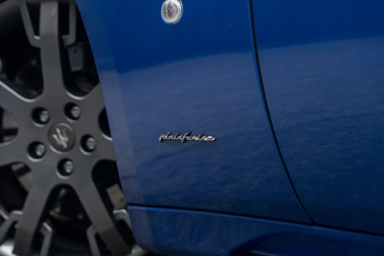 Vehicle Image 32